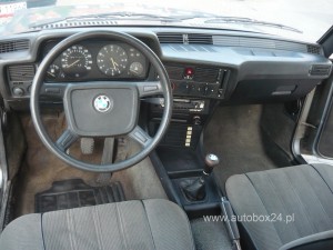 BMW-E21-316-1982rok-43 
